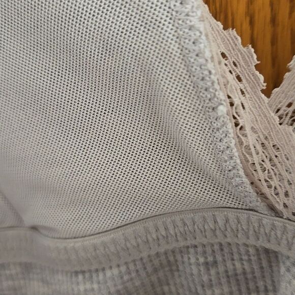 Womens Xl Bra Gray Lace Trim Bralette deep v-neck adjustable straps lace trim - Picture 10 of 16